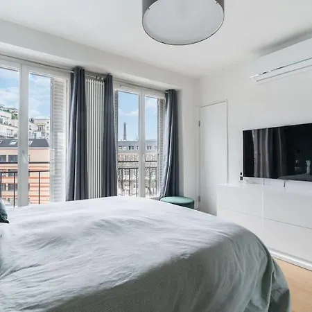 De Prestige Proche Trocadero Apartment *